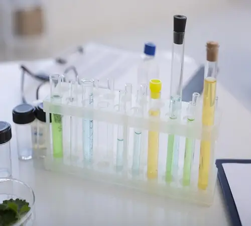 Безопасное обращение с химическими реактивами