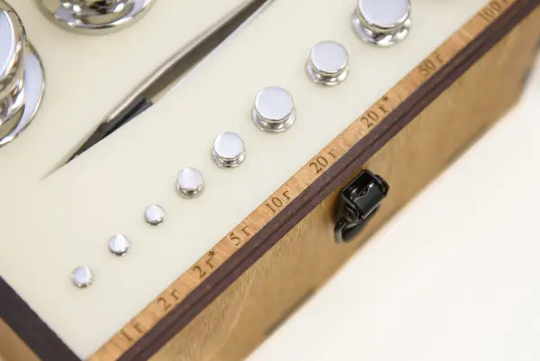 Набор гирь рабочих ГО-ПН-(1 г - 5 кг) класс точности E2